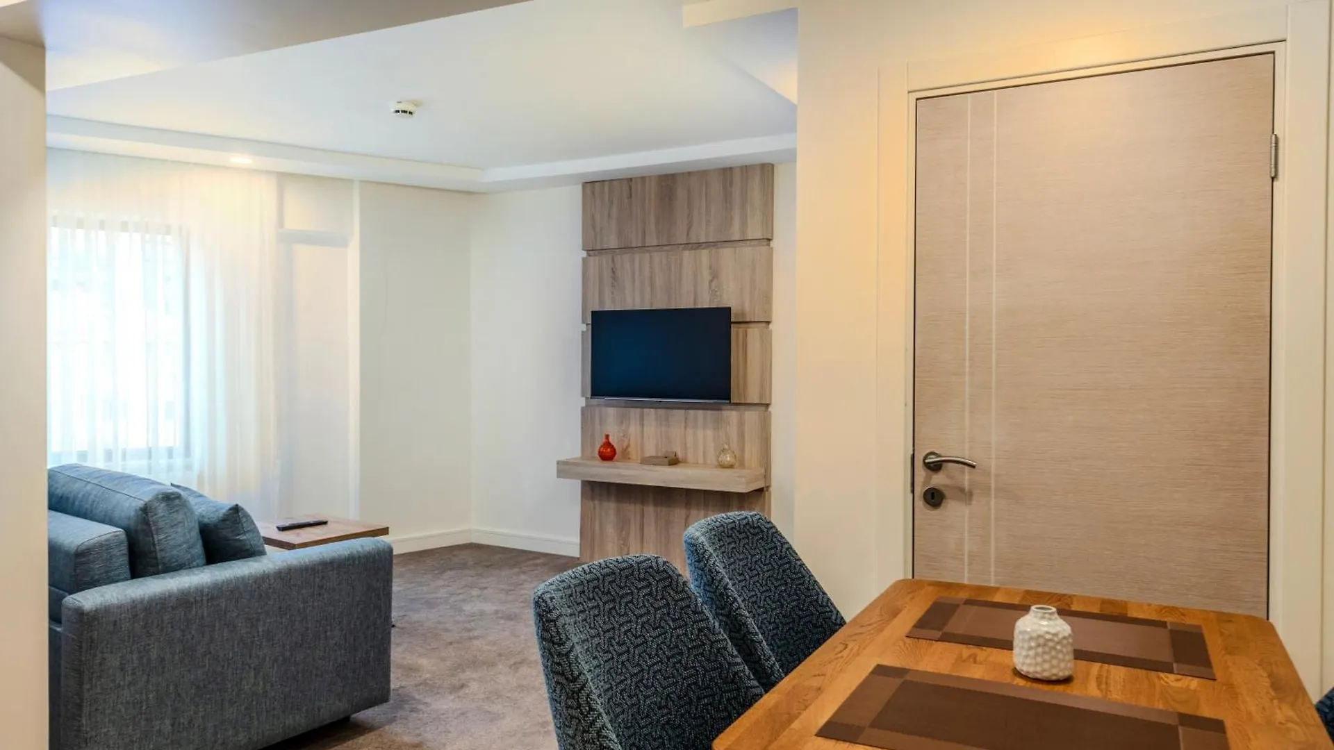 Roys Hotel & Suites Istambul 4*,